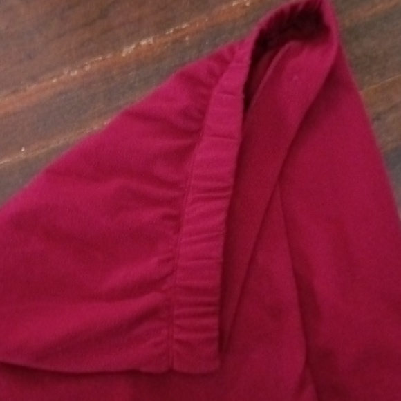 NWOT women's small maroon skirt - Picture 3 of 3
